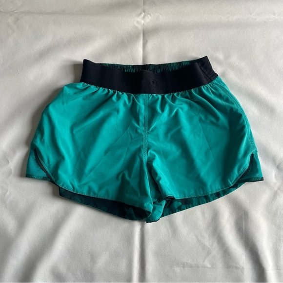 Women's Camouflage Green Shorts - Picture 5 of 9